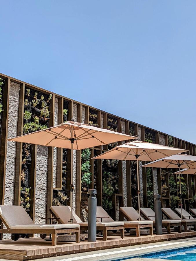 Citadines Abha Aparthotel Exteriör bild The restaurant's patio