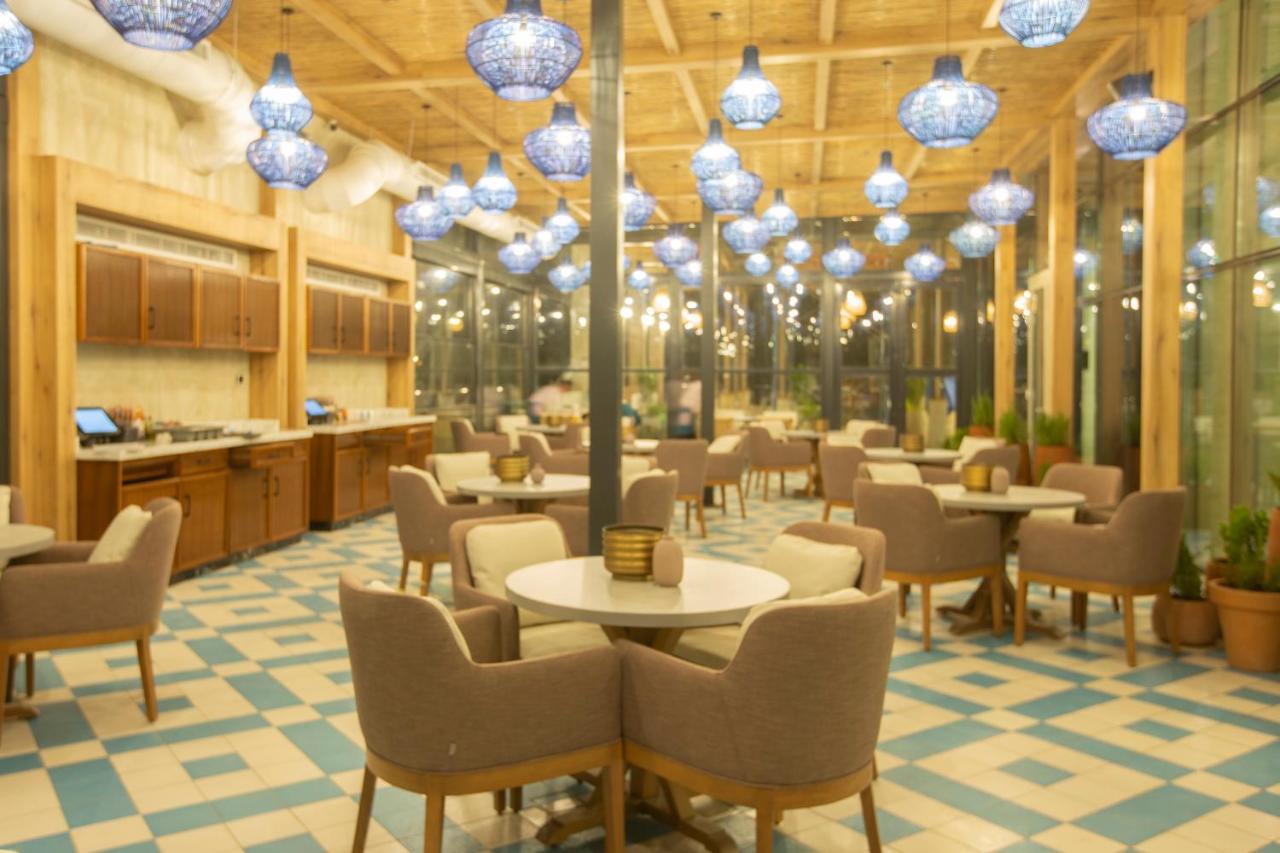 Citadines Abha Aparthotel Exteriör bild The interior of the restaurant